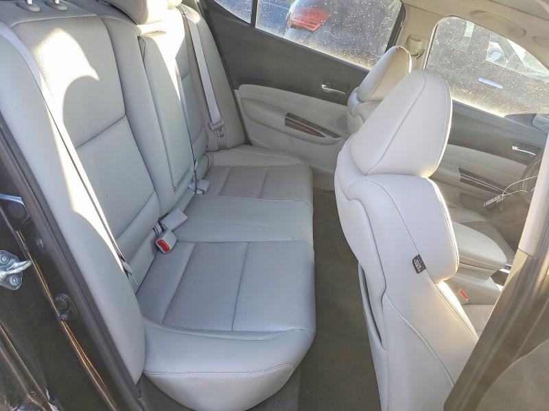 Фото 10 с аукциона – 2015 ACURA TLX с VIN 19UUB2F70FA017381
