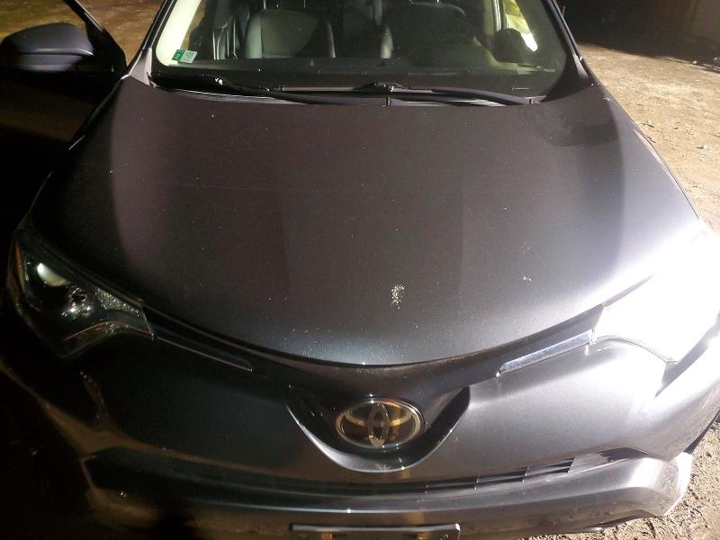 Photo 11 from auction – 2017 TOYOTA RAV4 LE with VIN JTMBFREV8HD199691