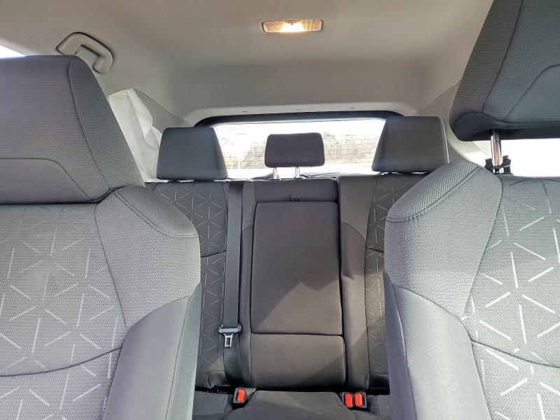 Photo 10 from auction – 2021 TOYOTA RAV4 XLE with VIN 2T3P1RFVXMW170998