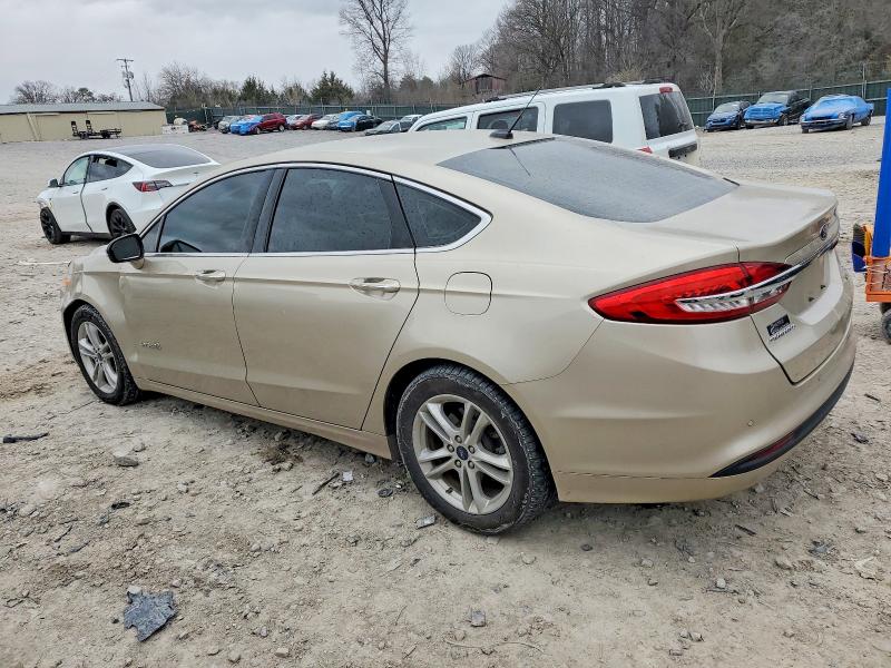 Photo 2 from auction – 2018 FORD FUSION with VIN 3FA6P0LU5JR273544