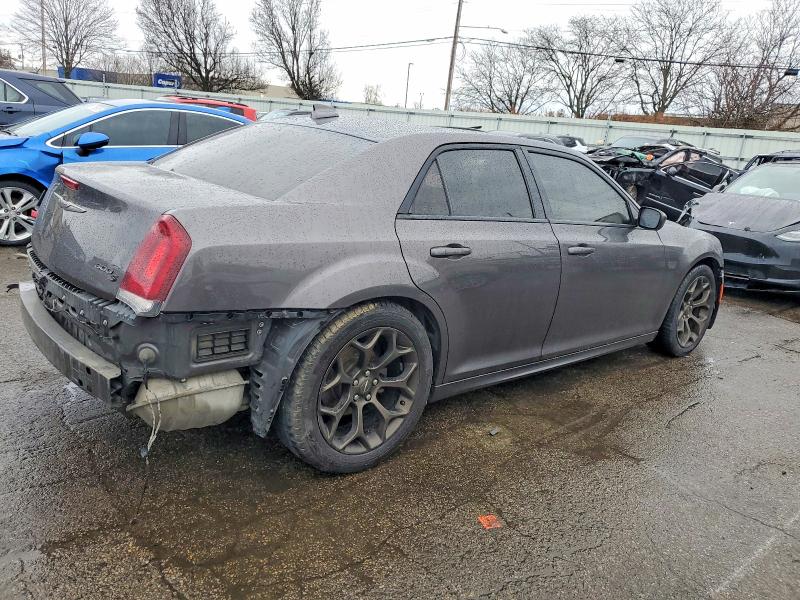Photo 3 from auction – 2016 CHRYSLER 300 with VIN 2C3CCABG7GH261379