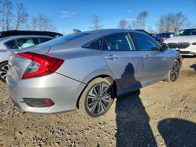 Photo 3 from auction – 2016 HONDA CIVIC with VIN 19XFC1F79GE215728
