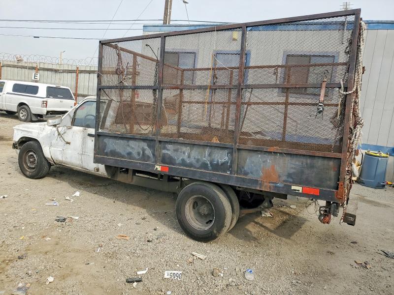 Photo 2 from auction – 1984 TOYOTA PICKUP COM with VIN JT5RN55D2E0006287