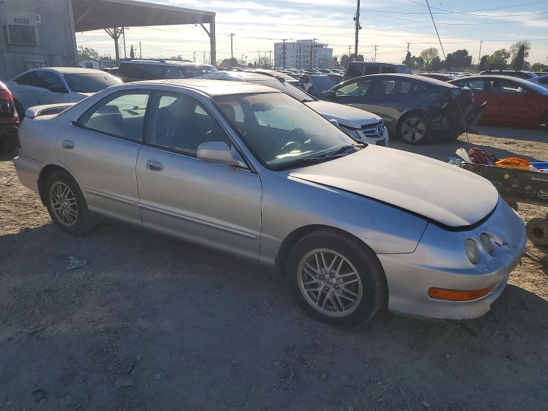 Photo 4 from auction – 2000 ACURA INTEGRA with VIN JH4DB7659YS004618