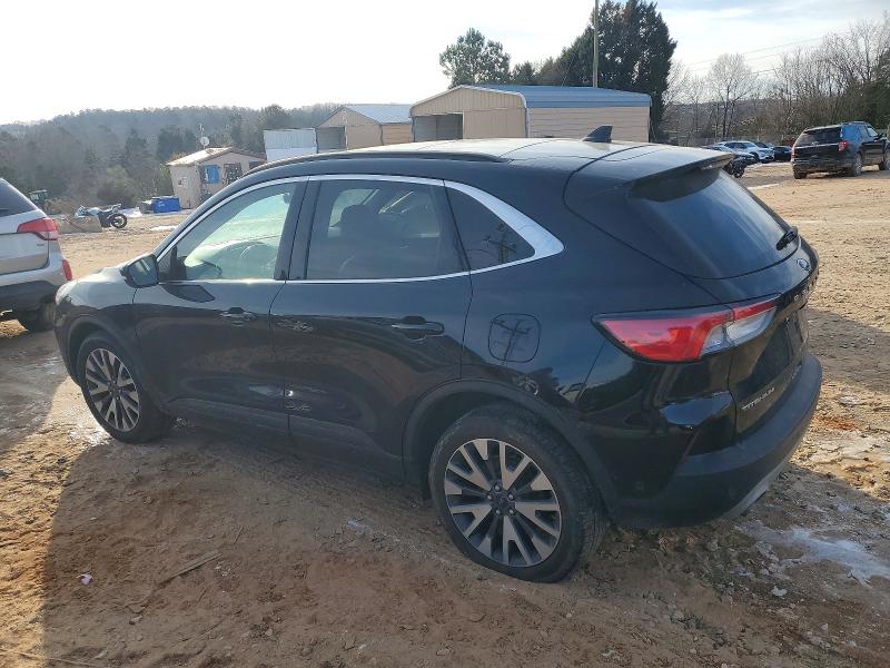 Photo 2 from auction – 2020 FORD ESCAPE TIT with VIN 1FMCU9DZ0LUA44555