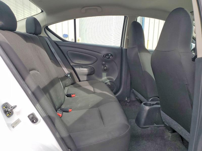 Photo 10 from auction – 2017 NISSAN VERSA with VIN 3N1CN7AP8HL830777
