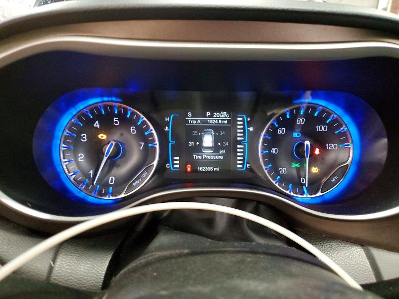 Photo 9 from auction – 2017 CHRYSLER PACIFICA T with VIN 2C4RC1DG0HR677983