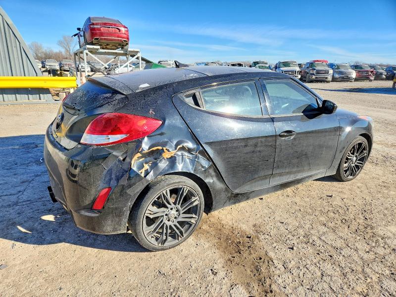 Photo 3 from auction – 2012 HYUNDAI VELOSTER with VIN KMHTC6AD9CU082716