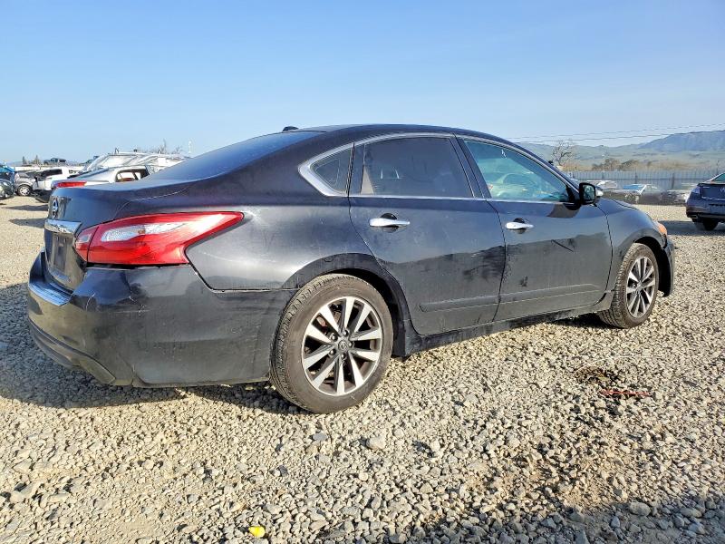 Photo 3 from auction – 2017 NISS ALTIMA with VIN 1N4AL3APXHC280180
