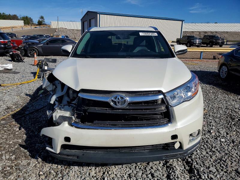 Photo 5 from auction – 2015 TOYOTA HIGHLANDER with VIN 5TDYKRFH4FS055667