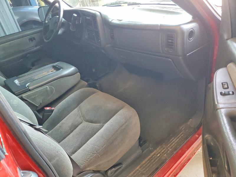 Photo 8 from auction – 2003 CHEVROLET SILVERADO with VIN 2GCEK19T831237623