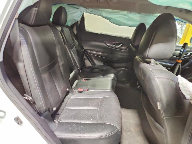 Photo 11 from auction – 2015 NISSAN ROGUE with VIN 5N1AT2MV2FC923922