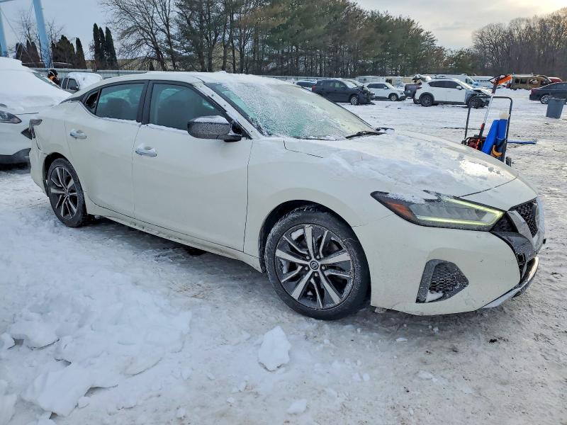 Photo 4 from auction – 2019 NISSAN MAXIMA with VIN 1N4AA6AV7KC375535