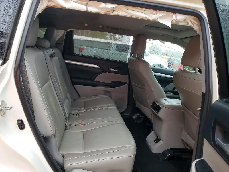 Zdjęcie 11 z aukcji – 2015 TOYOTA HIGHLANDER z VIN 5TDKKRFH4FS041628