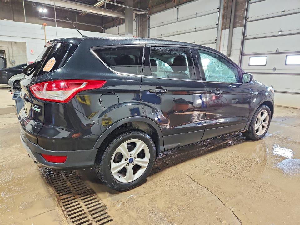 Photo 3 from auction – 2014 FORD ESCAPE SE with VIN 1FMCU0GX7EUC68303