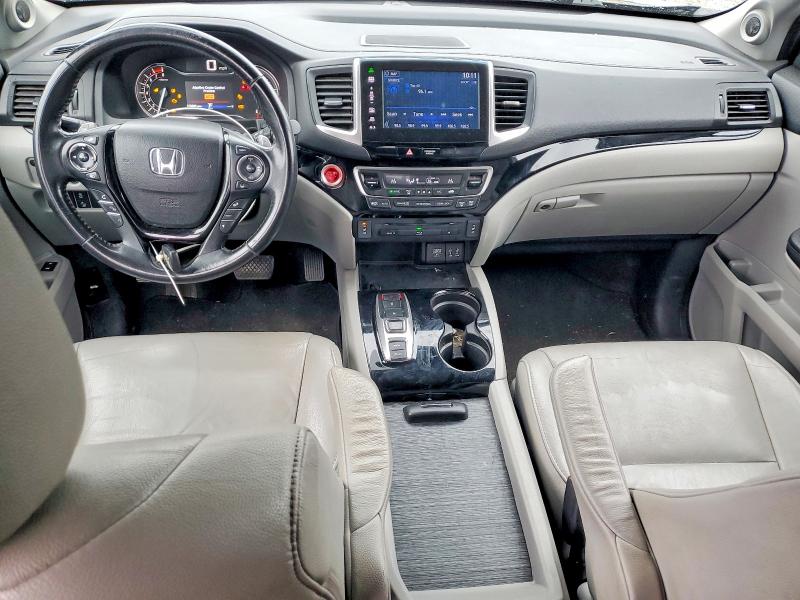 Photo 8 from auction – 2016 HONDA PILOT TOUR with VIN 5FNYF5H91GB047731