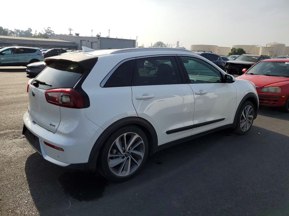 Photo 3 from auction – 2019 KIA NIRO TOURI with VIN KNDCE3LC0K5216278