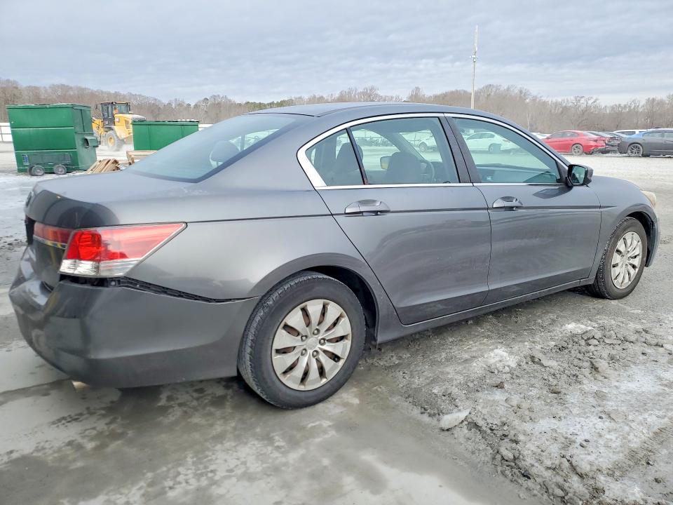 Photo 3 from auction – 2011 HONDA ACCORD with VIN 1HGCP2F33BA055157