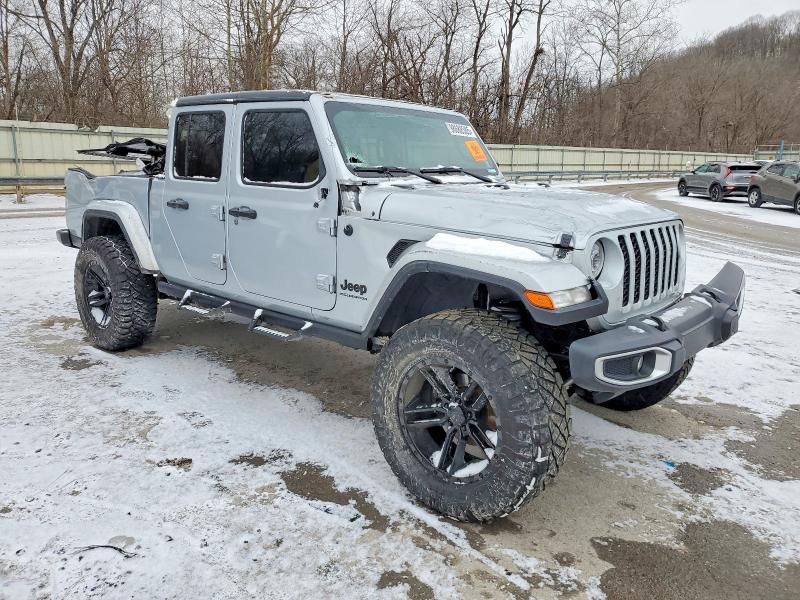 Photo 4 from auction – 2023 JEEP GLADIATOR with VIN 1C6HJTAG3PL506659