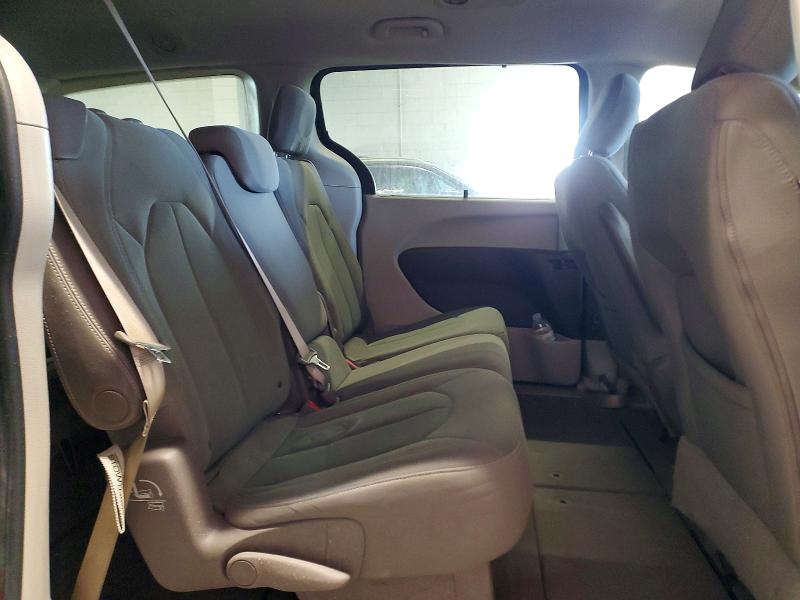 Photo 11 from auction – 2018 CHRYSLER PACIFICA T with VIN 2C4RC1FG7JR117218