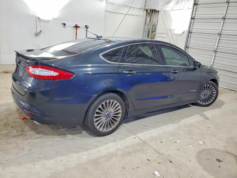 Photo 3 from auction – 2013 FORD FUSION with VIN 3FA6P0RU4DR369354