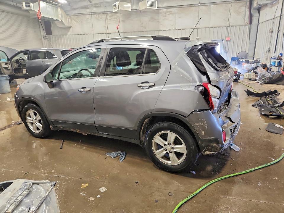 Photo 2 from auction – 2020 CHEVROLET TRAX 1LT with VIN 3GNCJLSB9LL267226