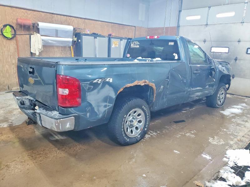 Photo 3 from auction – 2011 CHEVROLET SILVERADO with VIN 1GCNKSEA7BZ231277