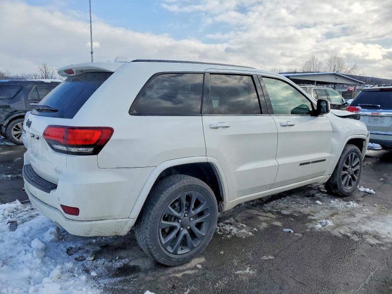 Photo 3 from auction – 2018 JEEP GRAND CHER with VIN 1C4RJFAG8JC156905