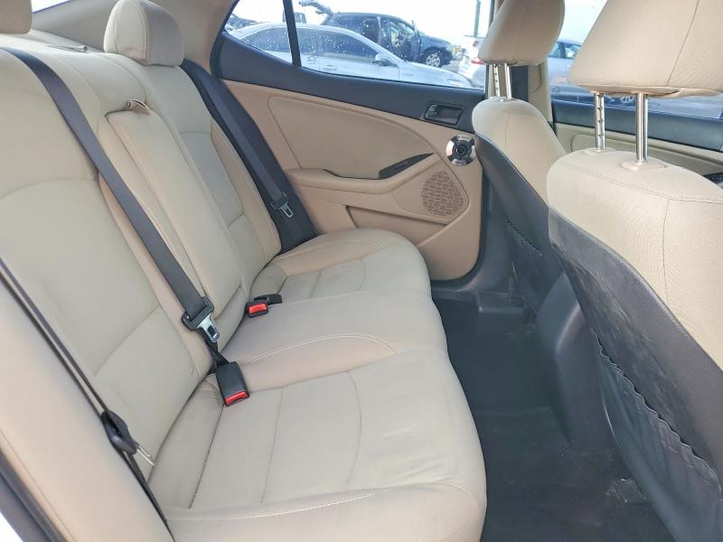 Photo 10 from auction – 2015 KIA OPTIMA with VIN 5XXGM4A77FG359908