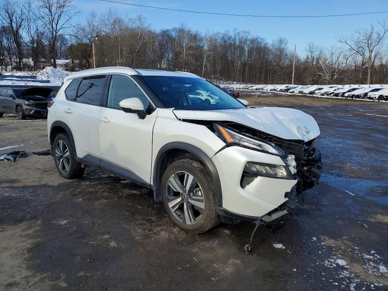 Photo 4 from auction – 2024 NISSAN ROGUE SL with VIN 5N1BT3CB2RC751669