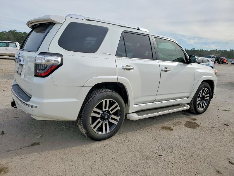 Photo 3 from auction – 2014 TOYOTA 4RUNNER SR with VIN JTEZU5JR8E5076304