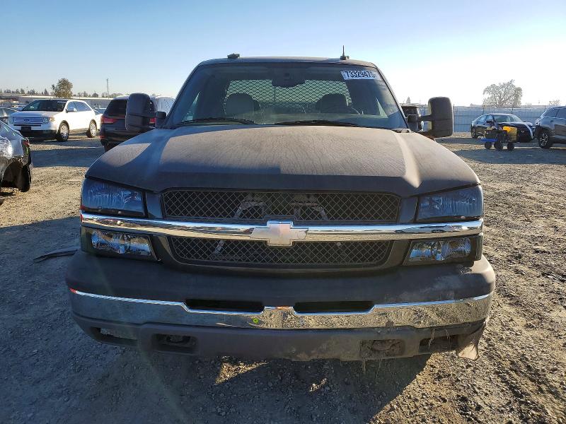 Photo 5 from auction – 2003 CHEVROLET SILVERADO with VIN 2GCEK19T531185335
