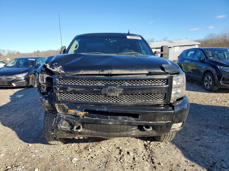 Photo 5 from auction – 2010 CHEVROLET SILVERADO with VIN 1GCSKSE35AZ172653