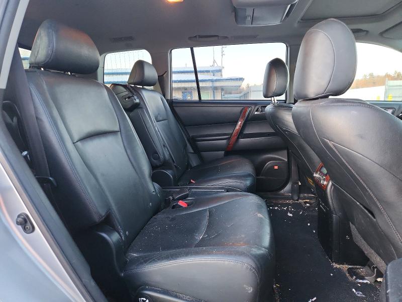 Photo 11 from auction – 2012 TOYOTA HIGHLANDER with VIN JTEDC3EH4C2006784