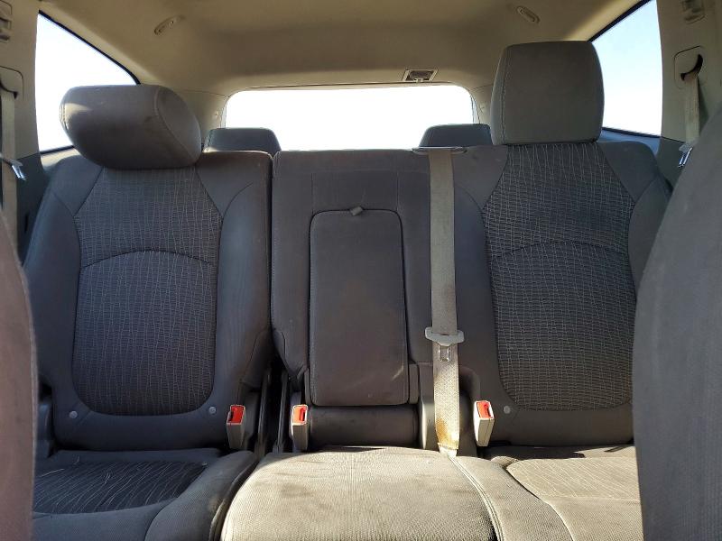 Photo 10 from auction – 2017 CHEVROLET TRAVERSE L with VIN 1GNKRFED2HJ136883