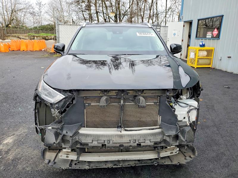 Photo 5 from auction – 2022 TOYOTA HIGHLANDER with VIN 5TDDZRBH7NS563369