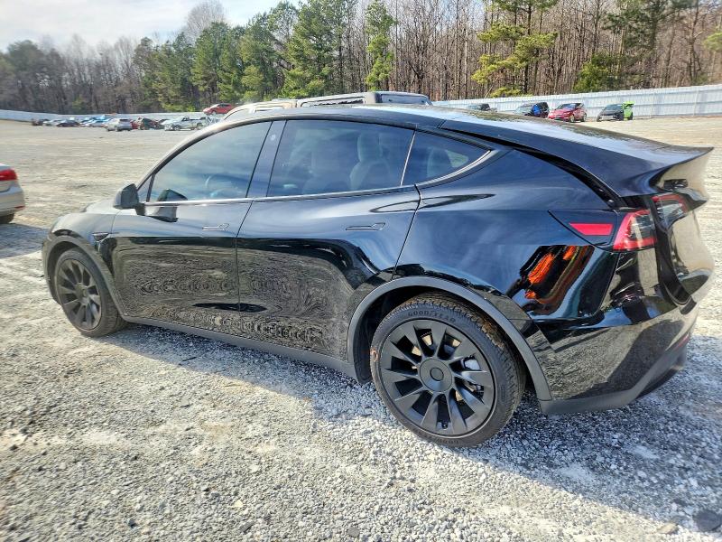 Photo 2 from auction – 2021 TESLA MODEL Y with VIN 5YJYGDEE8MF075112
