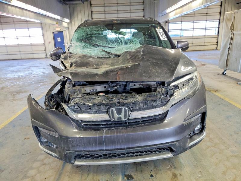Photo 5 from auction – 2019 HONDA PILOT TOUR with VIN 5FNYF6H97KB082059