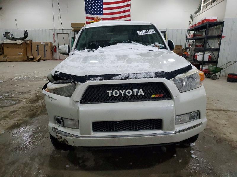 Photo 5 from auction – 2013 TOYOTA 4RUNNER SR with VIN JTEBU5JR9D5136705
