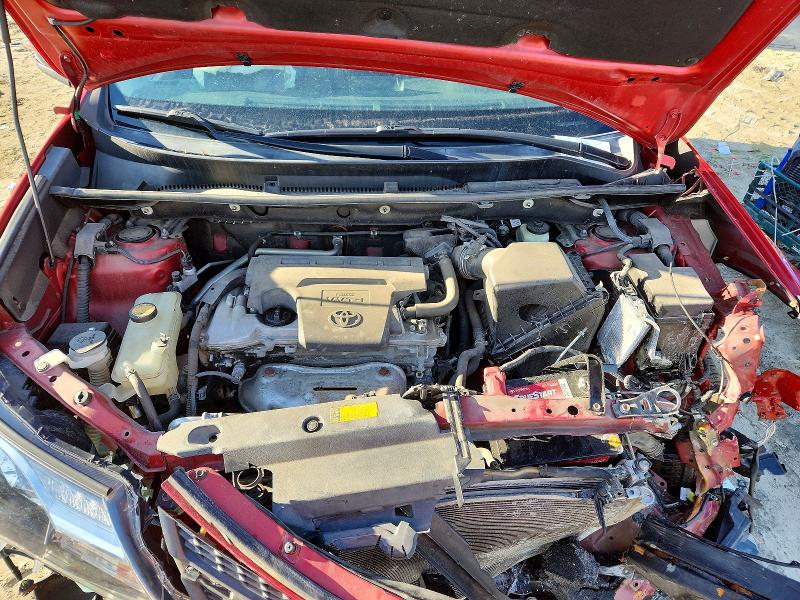 Photo 12 from auction – 2015 TOYOTA RAV4 LIMIT with VIN 2T3DFREV4FW360949
