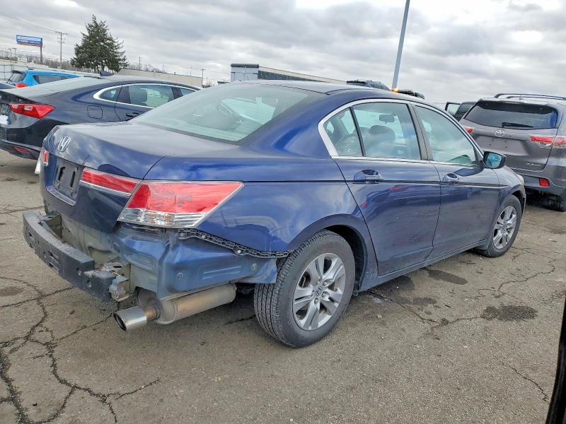 Photo 3 from auction – 2012 HONDA ACCORD LXP with VIN 1HGCP2F40CA112117