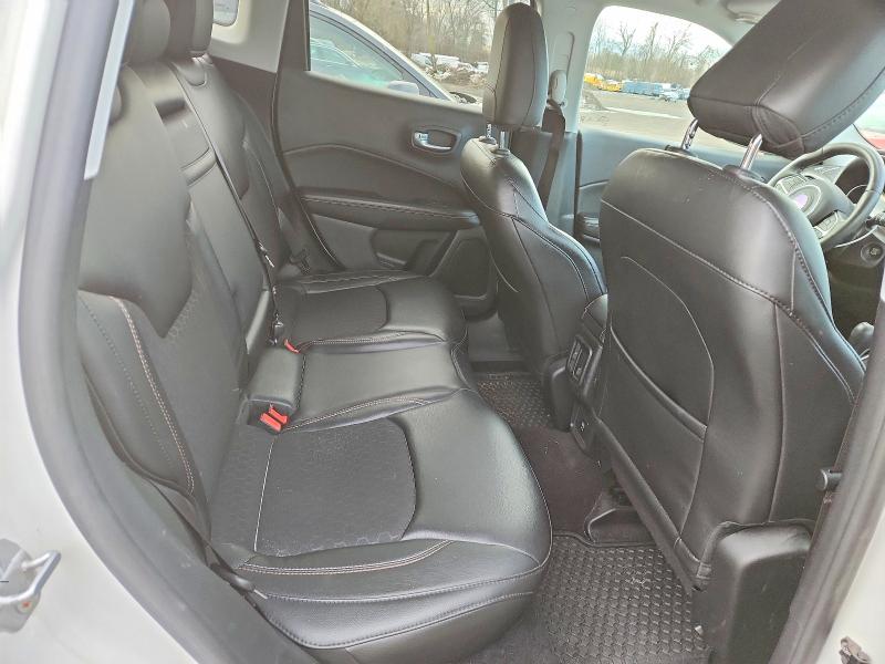 Photo 11 from auction – 2018 JEEP COMPASS LA with VIN 3C4NJDBB6JT454072