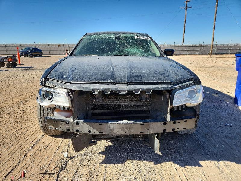 Photo 5 from auction – 2018 CHRYSLER 300 TOURIN with VIN 2C3CCAAG1JH276002