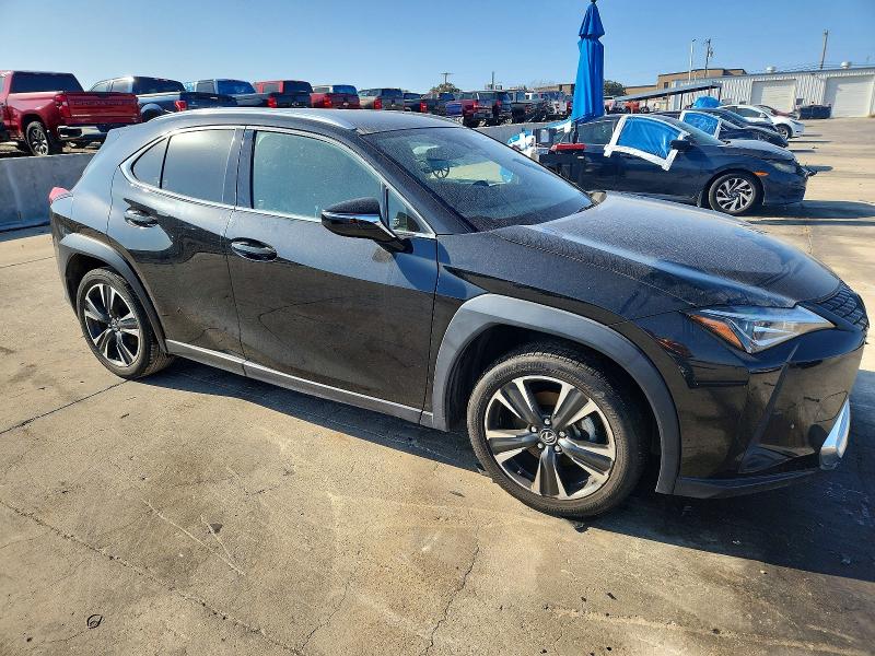 Photo 4 from auction – 2021 LEXUS UX 200 with VIN JTHX3JBH8M2037031