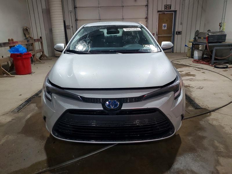 Photo 5 from auction – 2025 TOYOTA COROLLA LE with VIN JTDBCMFE6SJ045466