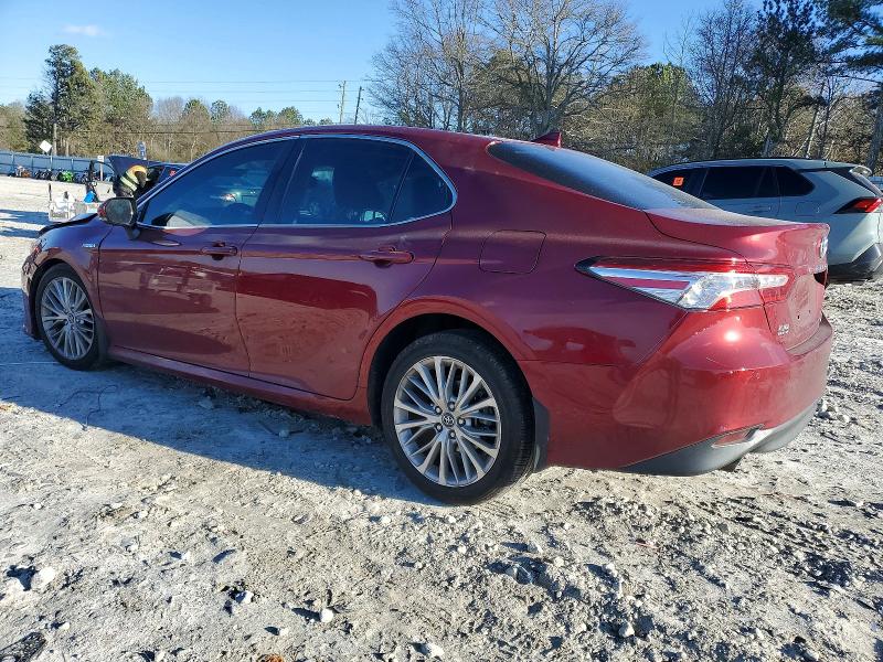 Photo 2 from auction – 2020 TOYOTA CAMRY XLE with VIN 4T1F31AK7LU521667