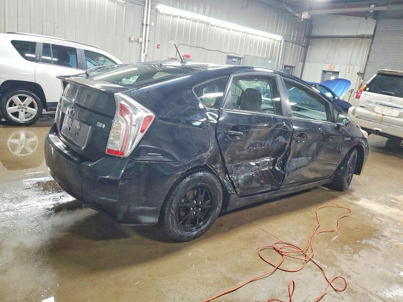 Photo 3 from auction – 2013 TOYOTA PRIUS with VIN JTDKN3DU2D1643703