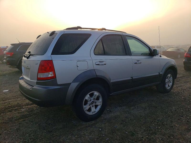 Photo 3 from auction – 2005 KIA SORENTO EX with VIN KNDJD733055440284