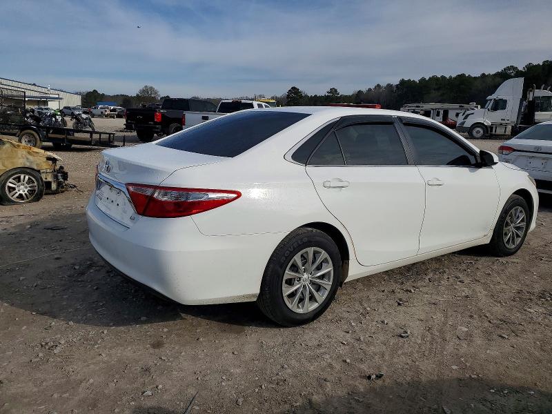 Photo 3 from auction – 2017 TOYOTA CAMRY LE with VIN 4T1BF1FK1HU683588