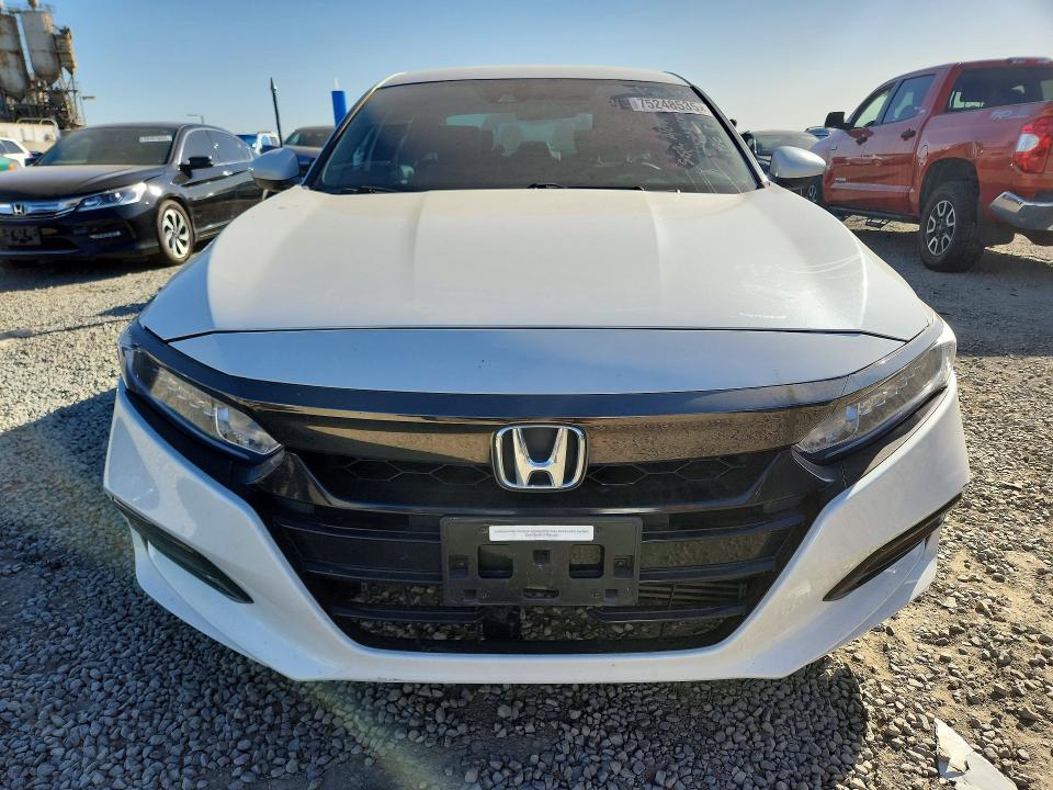 Photo 5 from auction – 2018 HONDA ACCORD with VIN 1HGCV1F32JA092652